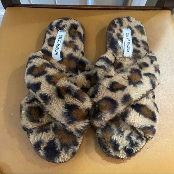 Steve Madden Faux Fur Leopard Criss Cross Slipper Slides - Picture 3 of 7